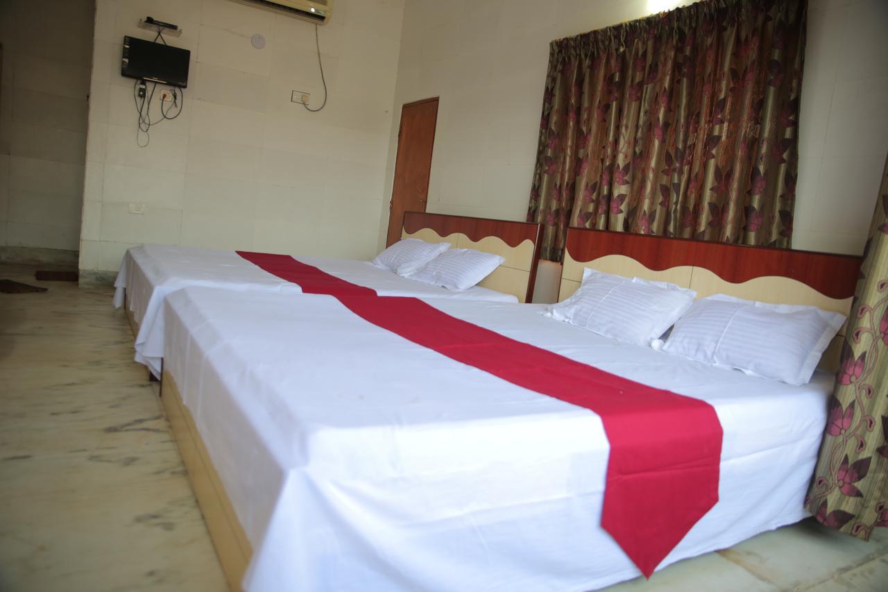 Provanil Guest House Puri Exterior foto